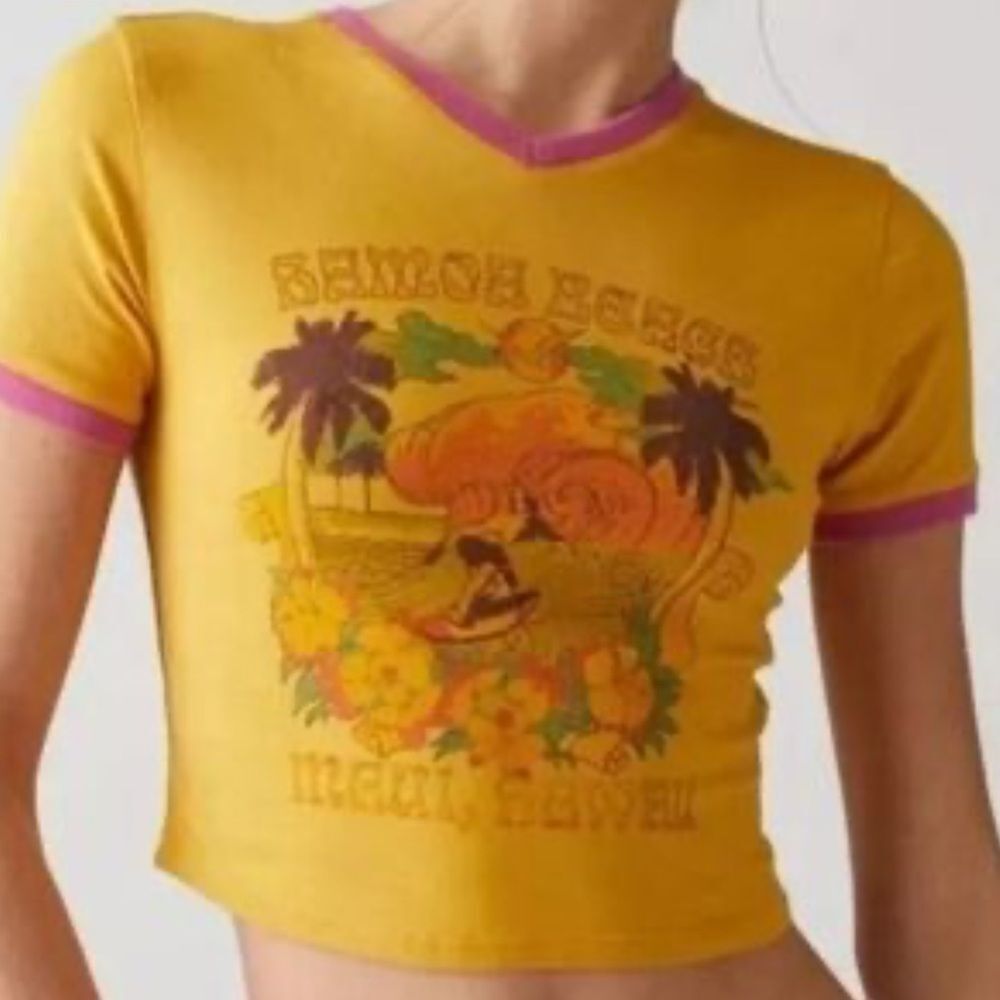 Urban Outfitters Maui Hawaii Graphic Ringer Tee Shirt Women’s Small